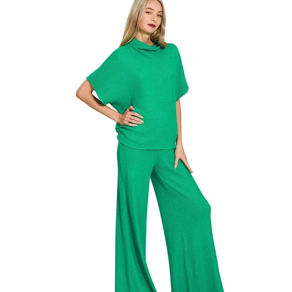 Zenana Ribbed Knit 2 Piece Set Kelly Green Cowl Neck Top Wide Leg Pants Large